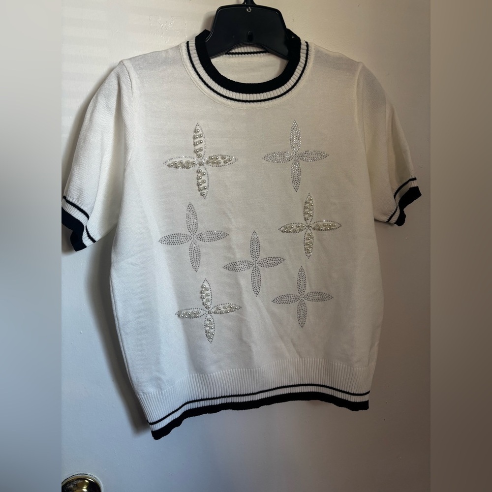 White Embellished women’s Sweater